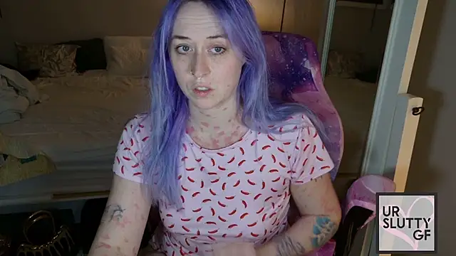 ursluttygf online show from 22, 4, 2026