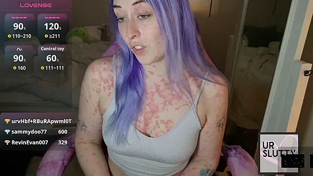 ursluttygf online show from 24, 4, 2026