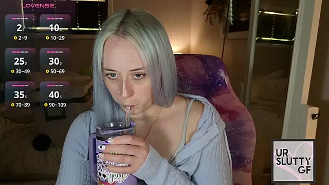 ursluttygf online show from 18, 6, 2026