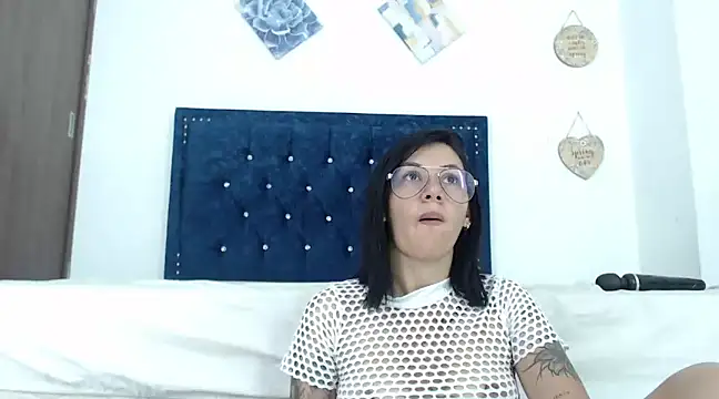 QueenSquirt  online show from 22, 1, 2025