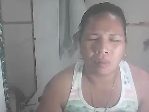 hotwet mama4uxx online show from 4, 3, 2025