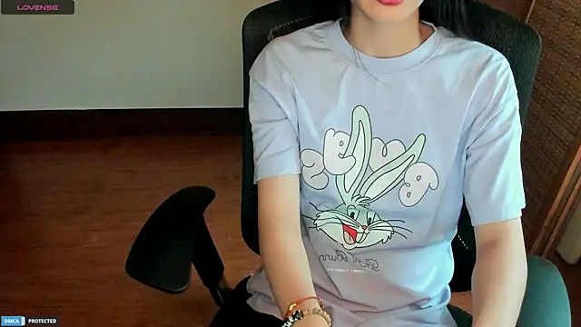 Ayase momo online show from 8, 6, 2026