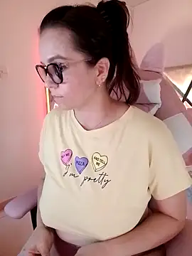 Snapshot of MariaPau_83 chatting on 23, 2, 2025 MariaPau 83 online show from 23, 2, 2025