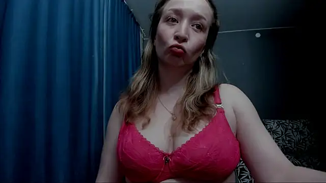 Eva Rikchter online show from 3, 5, 2026