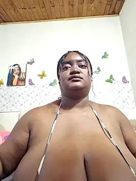 Snapshot of godessQQQ chatting on 29, 10, 2025 godessQQQ online show from 29, 10, 2025