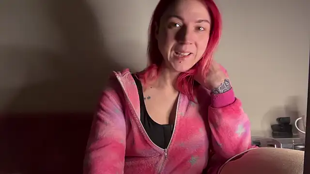 Snapshot of Nikky_Divine chatting on 4, 1, 2025 Nikky Divine online show from 4, 1, 2025