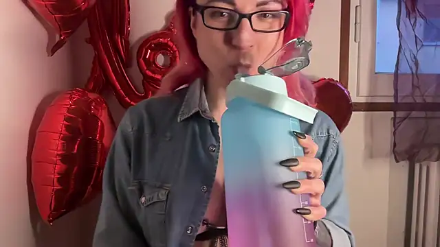 Snapshot of Nikky_Divine chatting on 27, 2, 2025 Nikky Divine online show from 27, 2, 2025