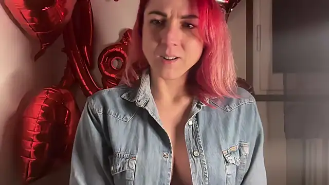 Snapshot of Nikky_Divine chatting on 4, 3, 2025 Nikky Divine online show from 4, 3, 2025