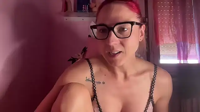 Nikky Divine online show from 11, 7, 2026