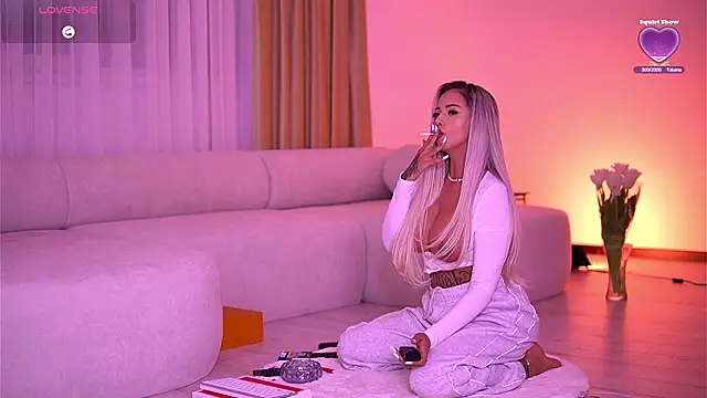 MelanieLexxx online show from 9, 3, 2026