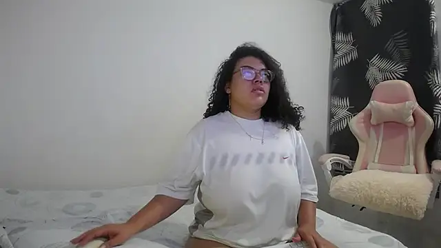 mabigomez00 online show from 15, 11, 2025