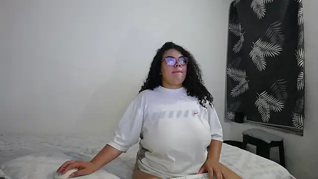 Snapshot of mabigomez00 chatting on 29, 4, 2026 mabigomez00 online show from 29, 4, 2026