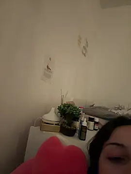Prettylilgirll online show from 22, 6, 2026