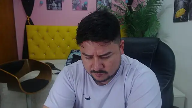 Snapshot of oso_dirty_ chatting on 26, 2, 2025 oso dirty online show from 26, 2, 2025