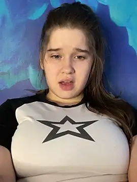 Snapshot of HornyGirlH chatting on 15, 12, 2024 HornyGirlH online show from 15, 12, 2024