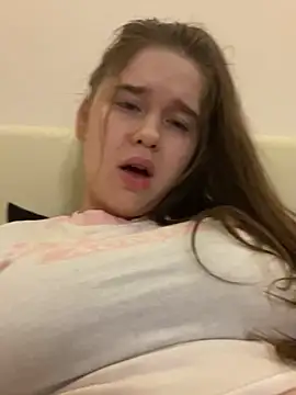 Snapshot of HornyGirlH chatting on 1, 3, 2025 HornyGirlH online show from 1, 3, 2025