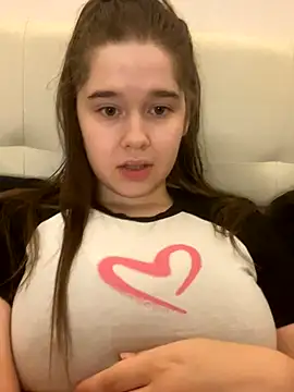 Snapshot of HornyGirlH chatting on 12, 9, 2025 HornyGirlH online show from 12, 9, 2025