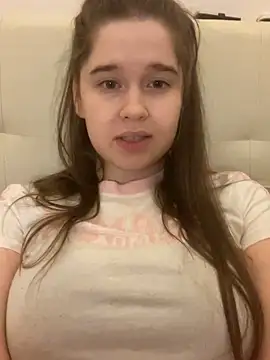 Snapshot of HornyGirlH chatting on 8, 10, 2025 HornyGirlH online show from 8, 10, 2025