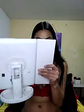 iamemmablake online show from 18, 12, 2024