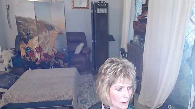 Snapshot of SindeeDix chatting on 1, 6, 2026 SindeeDix online show from 1, 6, 2026