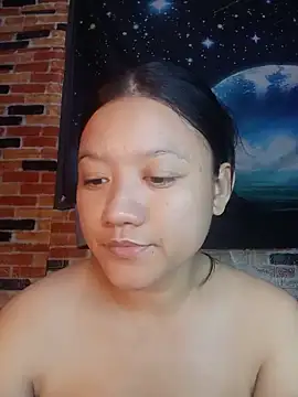 Snapshot of Urchanel chatting on 17, 5, 2026 Urchanel online show from 17, 5, 2026