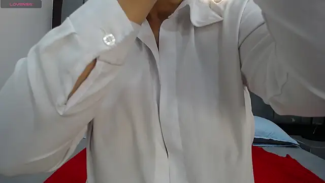 Snapshot of moxa_hot chatting on 17, 3, 2025 moxa hot online show from 17, 3, 2025