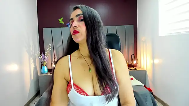 Snapshot of moxa_hot chatting on 15, 9, 2025 moxa hot online show from 15, 9, 2025