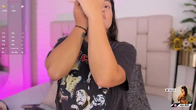 nataly clark  online show from 29, 9, 2025