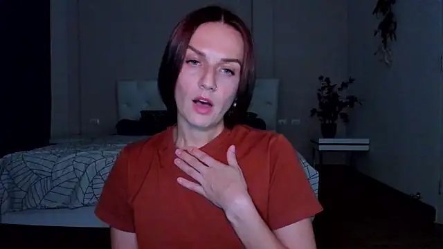 Snapshot of BritneyHall chatting on 11, 3, 2025 BritneyHall online show from 11, 3, 2025