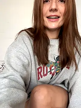 Snapshot of BritneyHall chatting on 15, 10, 2025 BritneyHall online show from 15, 10, 2025