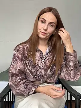 BritneyHall online show from 4, 8, 2026