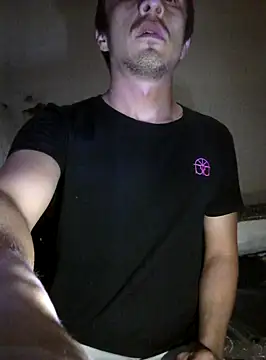 Snapshot of landy20cm chatting on 5, 2, 2025 landy20cm online show from 5, 2, 2025