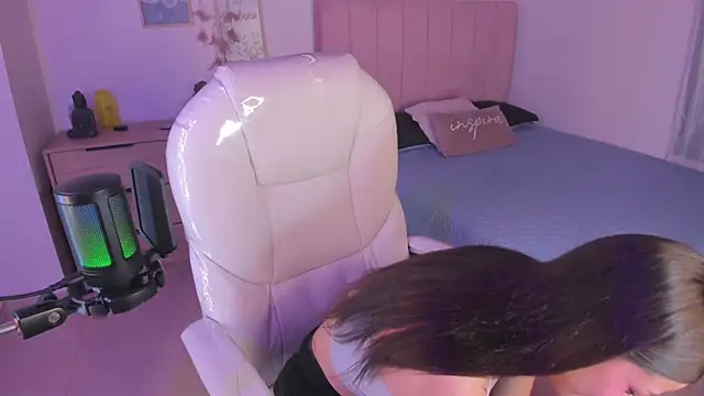 Amaia Daniells online show from 19, 3, 2025