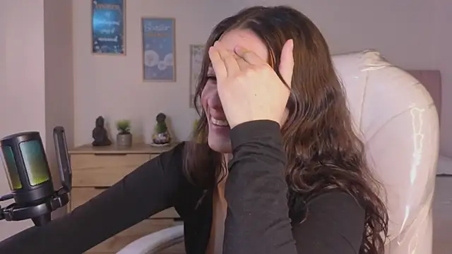 Amaia Daniells online show from 14, 1, 2026