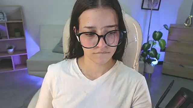 Amaia Daniells online show from 3, 2, 2026