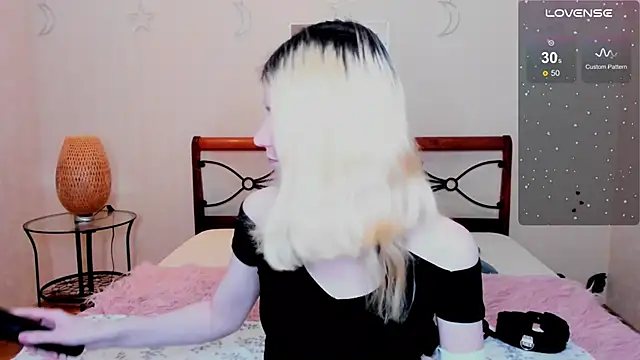 Snapshot of fleximona chatting on 12, 10, 2025 fleximona online show from 12, 10, 2025