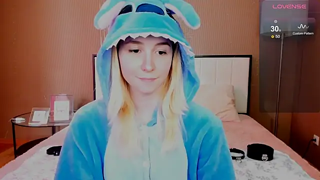 Snapshot of fleximona chatting on 24, 10, 2025 fleximona online show from 24, 10, 2025