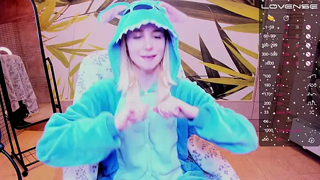 Snapshot of fleximona chatting on 26, 10, 2025 fleximona online show from 26, 10, 2025