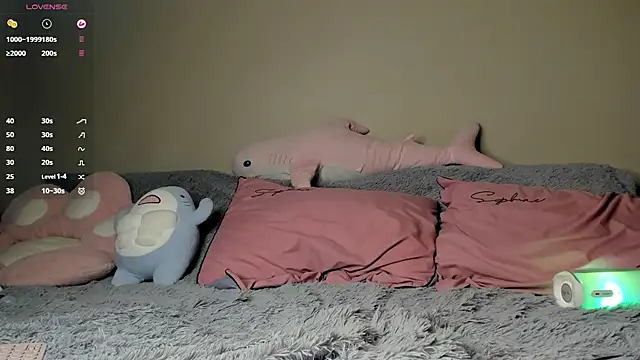 Snapshot of YaraAveiri chatting on 15, 12, 2024 YaraAveiri online show from 15, 12, 2024