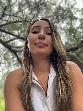 YOUR-KARINA online show from 2, 7, 2026