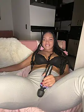 Snapshot of mariam_hill chatting on 24, 1, 2025 mariam hill online show from 24, 1, 2025