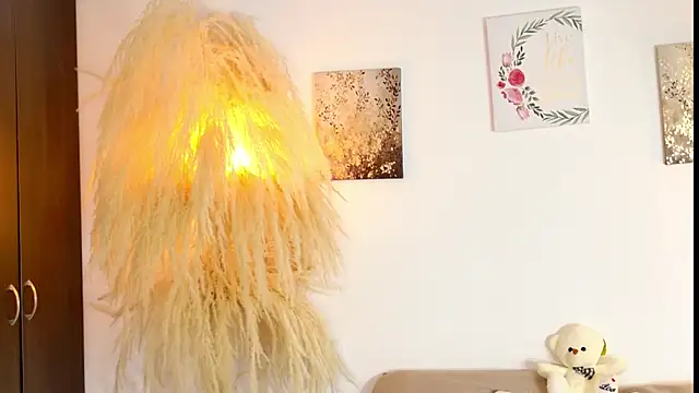 SarahCinnamon- online show from 29, 7, 2026
