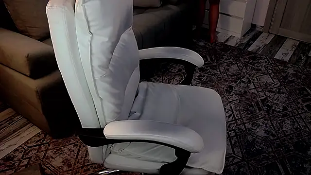 EvaRelusionJ online show from 10, 1, 2025