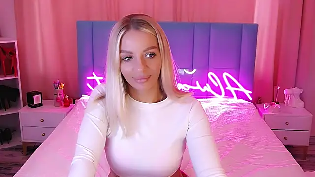 AllwaysHotJ online show from 8, 1, 2025