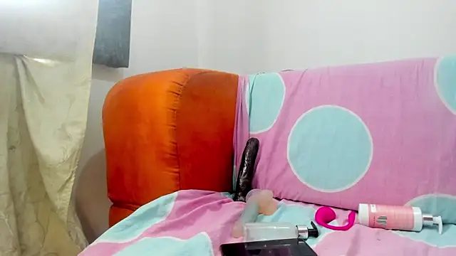 Snapshot of moana_taylor chatting on 17, 12, 2024 moana taylor online show from 17, 12, 2024