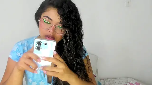 Snapshot of moana_taylor chatting on 26, 2, 2025 moana taylor online show from 26, 2, 2025