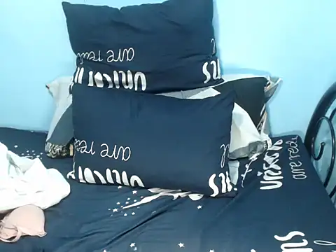 Snapshot of stacie_iris chatting on 1, 12, 2025 stacie iris online show from 1, 12, 2025