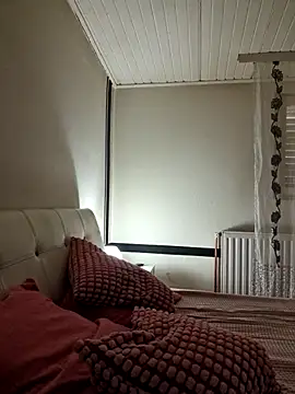 Snapshot of TamaraSavage chatting on 4, 3, 2025 TamaraSavage online show from 4, 3, 2025