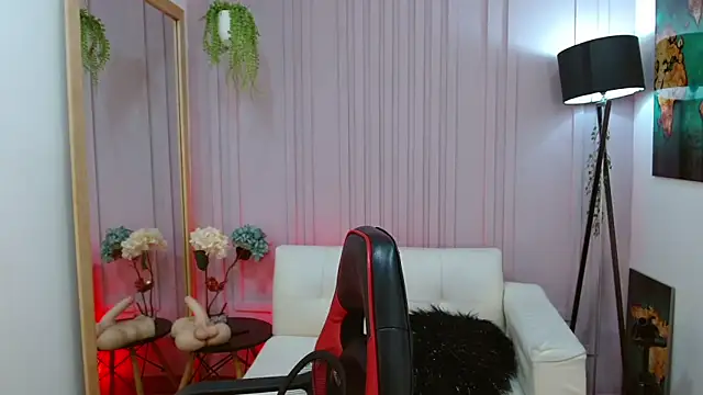 Britney taylor  online show from 3, 1, 2025