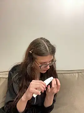 Snapshot of little_belucci chatting on 15, 1, 2025 little belucci online show from 15, 1, 2025